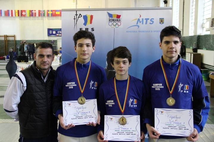 10953923_878044438904269_9124045570856907741_n