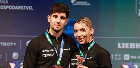 De două ori pe podiumul european